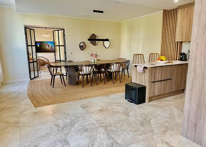Sanierte 5 Luxus Standard Auf 350qm Apartament Hamburg