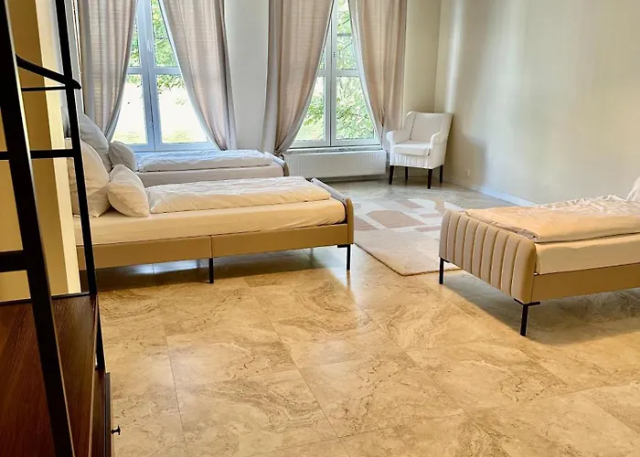 Sanierte 5 Luxus Standard Auf 350qm Apartament