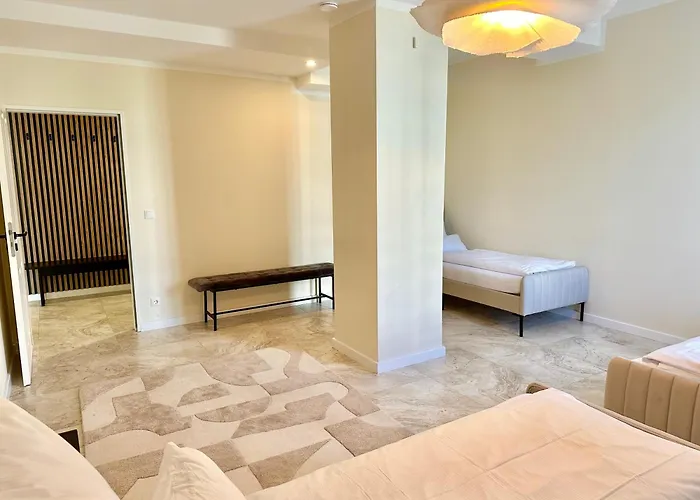 Sanierte 5 Luxus Standard Auf 350qm Apartament *