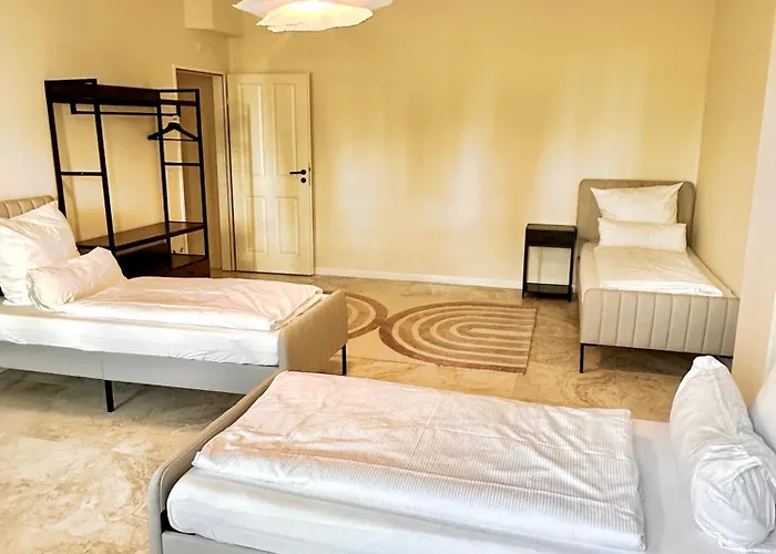Sanierte 5 Luxus Standard Auf 350qm Apartament
